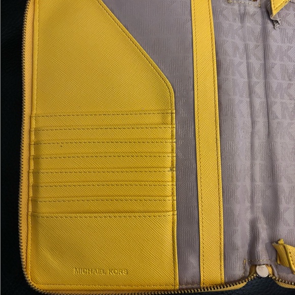 Michael Kors leather small IPad case yellow color. Good condition - Picture 6 of 7